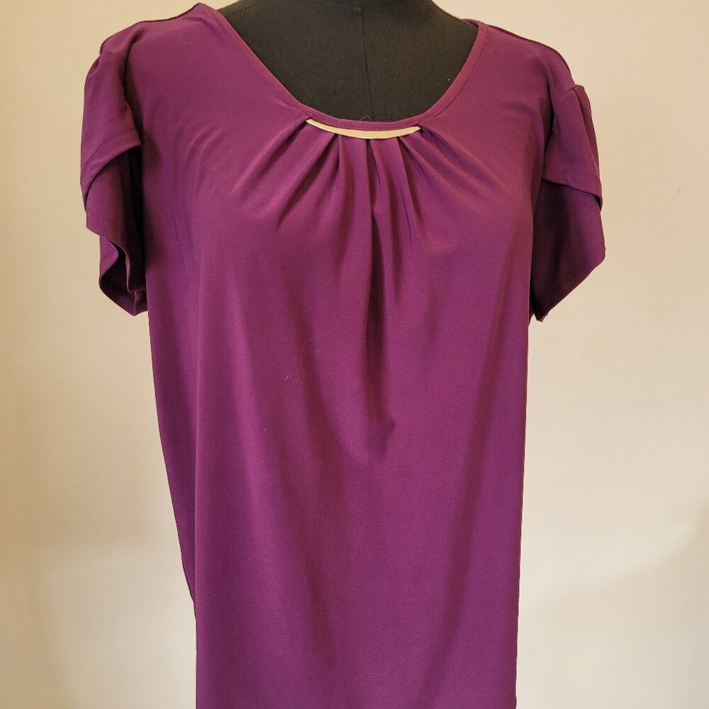 AUW Plum purple shortsleeved top​​​​​​